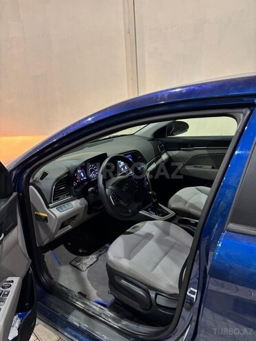 Hyundai Elantra 2018, 118,000 km - 2.0 l - Bakı