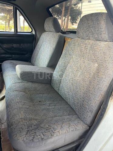 GAZ 24 1988, 100,000 km - 2.5 l - Bakı