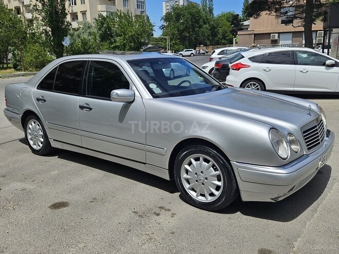 Mercedes E 240 1999, 255,500 km - 2.4 l - Bakı