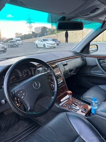 Mercedes E 240 2000, 330,000 km - 2.4 l - Bakı