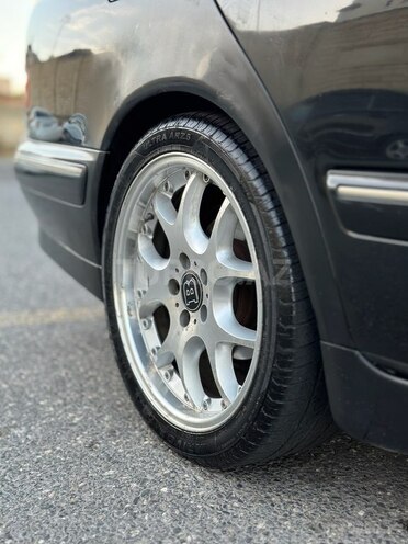 Mercedes E 240 2000, 330,000 km - 2.4 l - Bakı