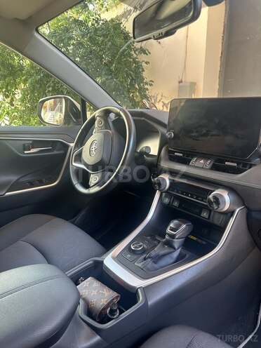 Toyota RAV4 2023, 32,500 km - 2.5 л - Bakı