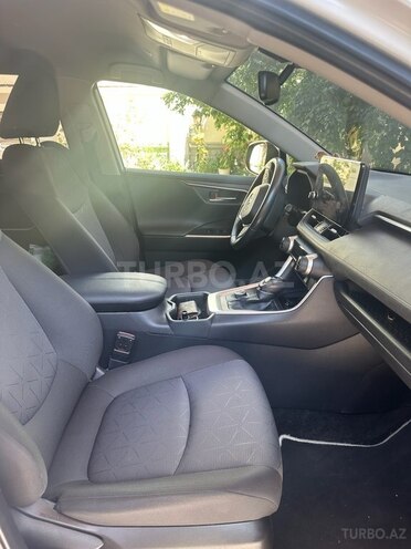 Toyota RAV4 2023, 32,500 km - 2.5 л - Bakı