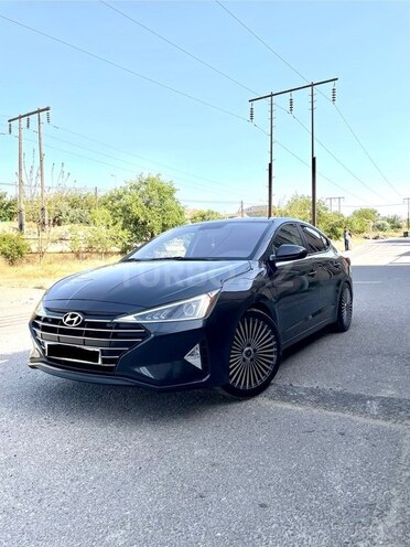 Hyundai Elantra-4