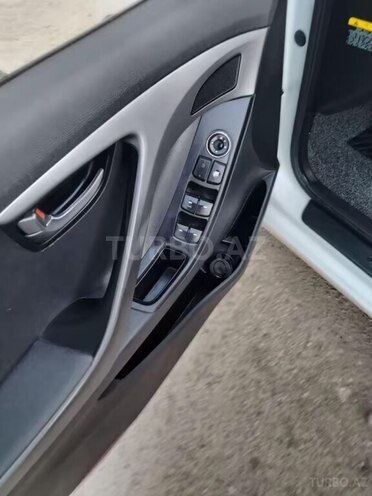 Hyundai Avante 2011, 285,000 km - 1.6 l - Bakı