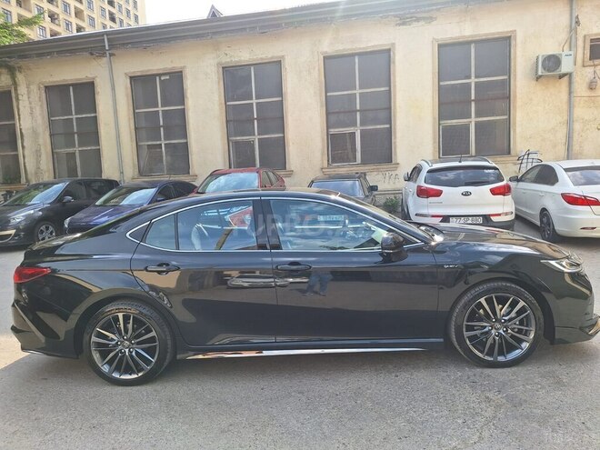 Toyota Camry 2024, 11,000 km - 2.0 l - Bakı