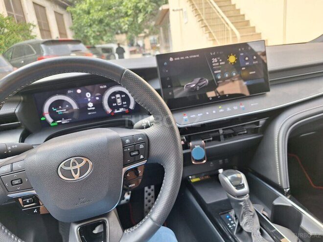 Toyota Camry 2024, 11,000 km - 2.0 l - Bakı