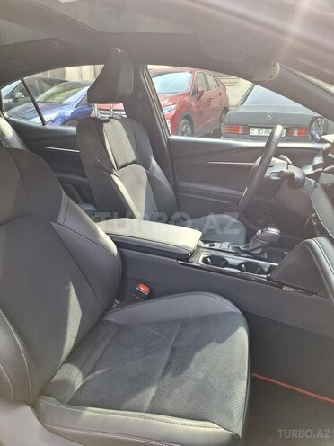 Toyota Camry 2024, 11,000 km - 2.0 l - Bakı