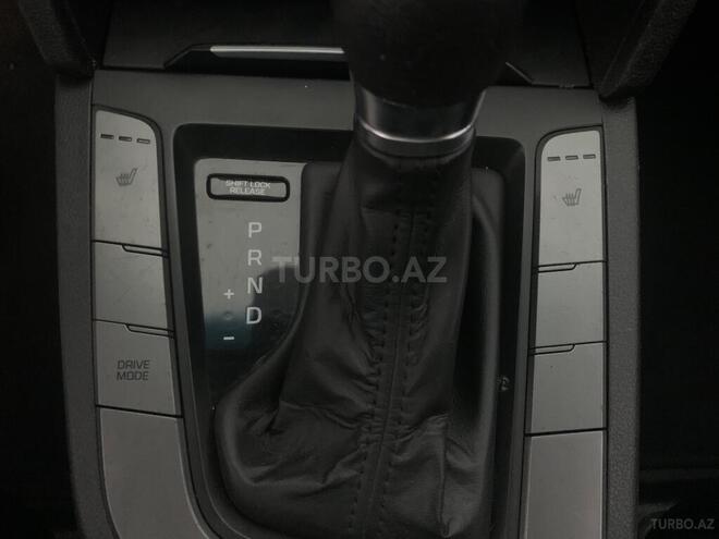 Hyundai Avante-6