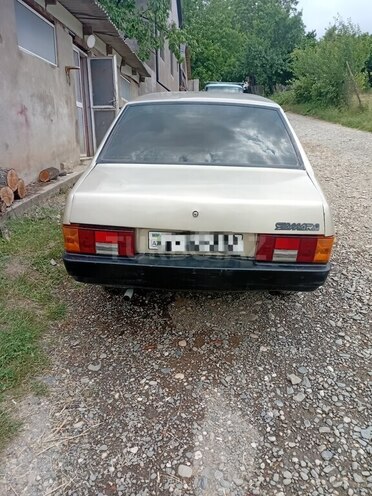 LADA (VAZ) 21099 1998, 70,000 km - 1.6 l - Quba