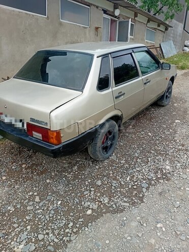 LADA (VAZ) 21099 1998, 70,000 km - 1.6 l - Quba