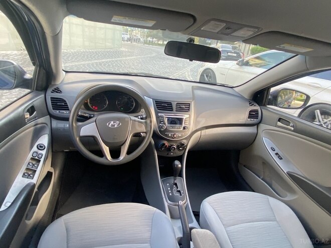 Hyundai Accent 2015, 105,000 km - 1.6 л - Bakı
