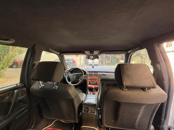 Mercedes E 230 1996, 250,000 km - 2.3 l - Bakı