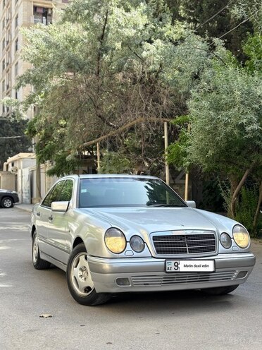 Mercedes E 230 1996, 250,000 km - 2.3 l - Bakı