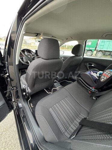 Volkswagen Polo 2018, 145,000 km - 1.6 l - Bakı