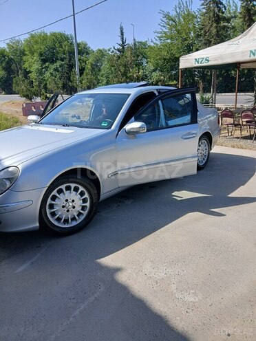 Mercedes E 220 d 2005, 423,729 km - 2.2 l - Biləsuvar