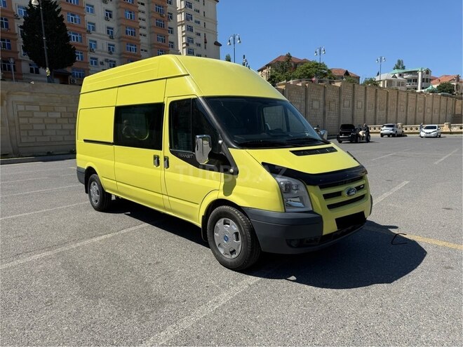 Ford Transit-3