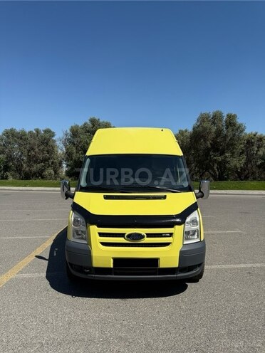 Ford Transit-2