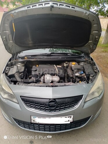 Opel Astra 2011, 378,500 km - 1.3 l - Şəmkir