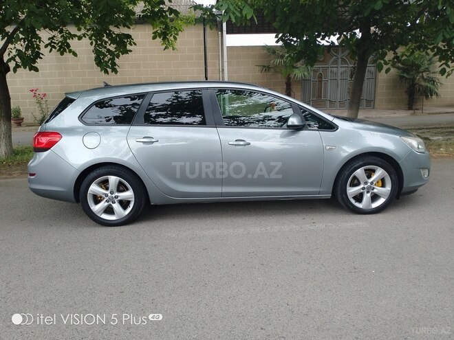 Opel Astra 2011, 378,500 km - 1.3 l - Şəmkir