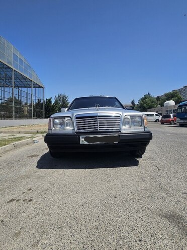 Mercedes E 200 1994, 250,000 km - 2.0 l - Sumqayıt