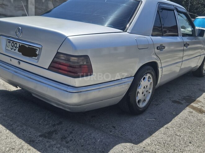 Mercedes E 200 1994, 250,000 km - 2.0 l - Sumqayıt