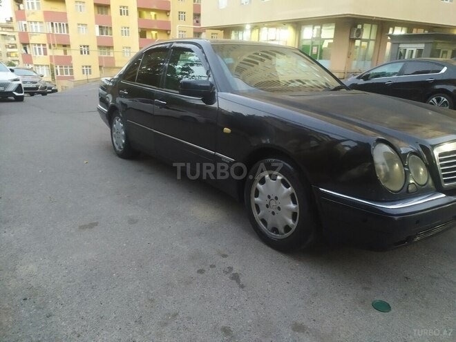 Mercedes E 240 1998, 256,939 km - 2.4 l - Bakı