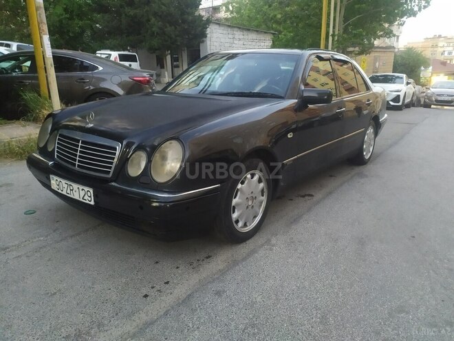 Mercedes E 240 1998, 256,939 km - 2.4 l - Bakı