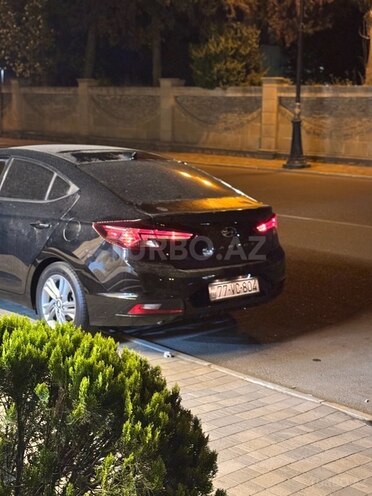 Hyundai Elantra 2019, 117,000 km - 2.0 l - Masallı
