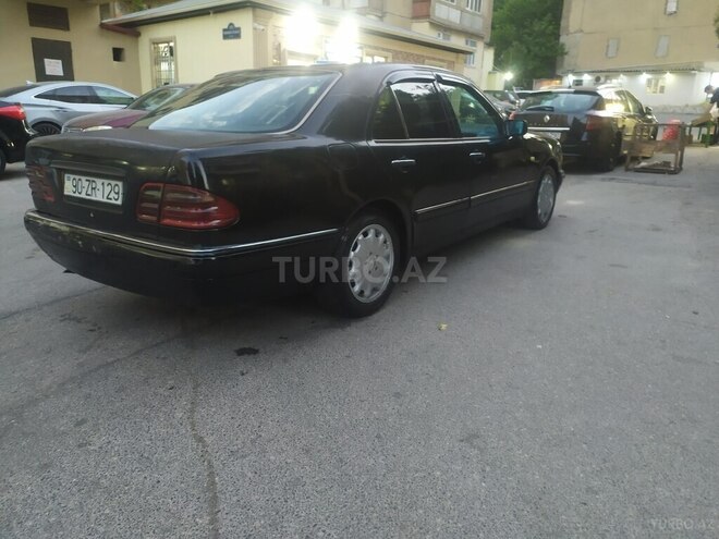 Mercedes E 240 1998, 256,939 km - 2.4 l - Bakı