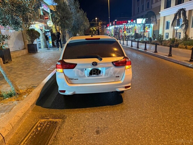 Toyota Corolla Fielder 2018, 90,000 km - 1.5 l - Bakı