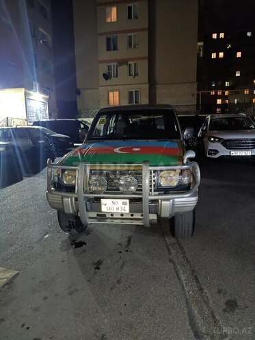 Mitsubishi Pajero 1992, 389,000 km - 2.5 л - Bakı