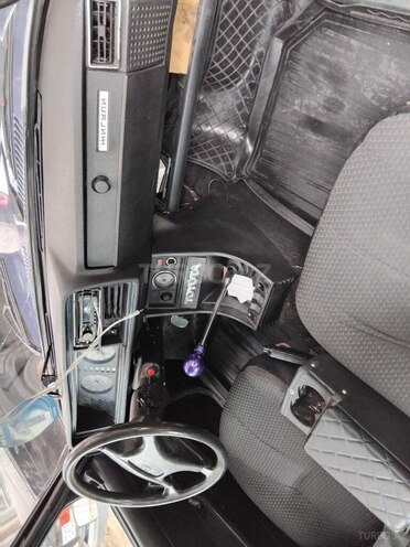 LADA (VAZ) 2107 2001, 30,000 km - 1.5 l - Şirvan