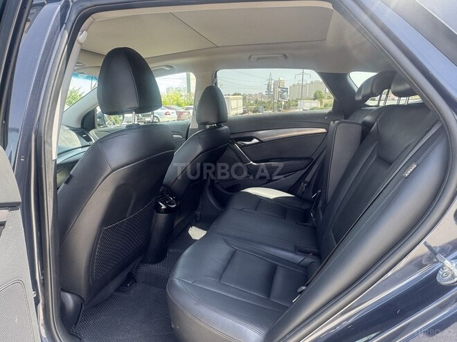 Hyundai i40-8
