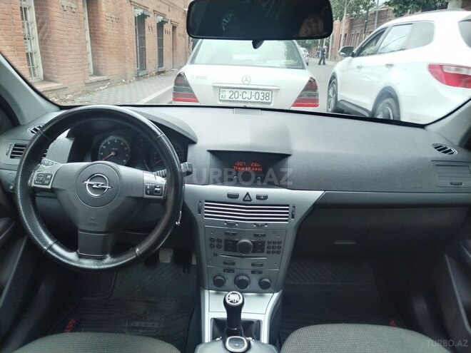 Opel Astra 2009, 177,000 km - 1.4 l - Gəncə