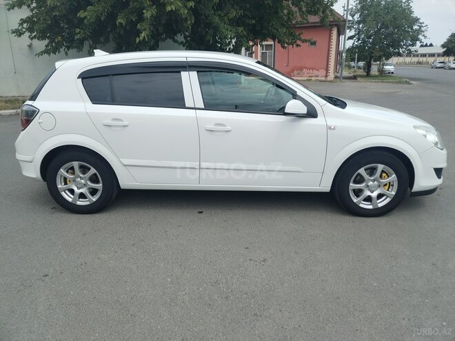 Opel Astra 2009, 177,000 km - 1.4 l - Gəncə
