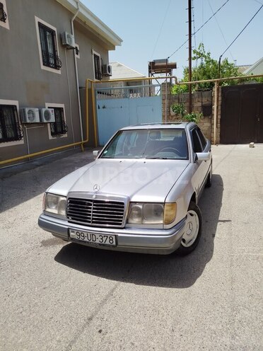 Mercedes E 250 1993, 400,000 km - 2.5 л - Bakı