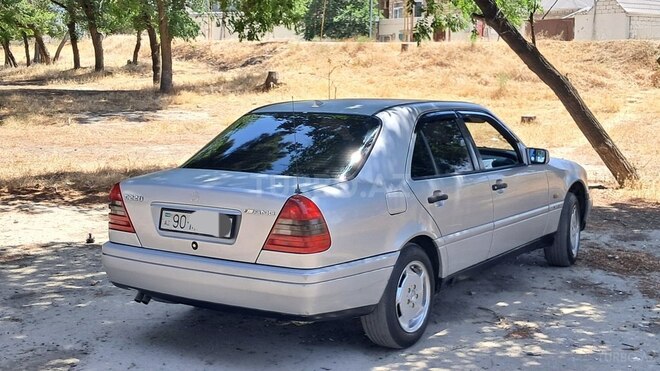 Mercedes C 220 1994, 290,000 km - 2.2 л - Bakı