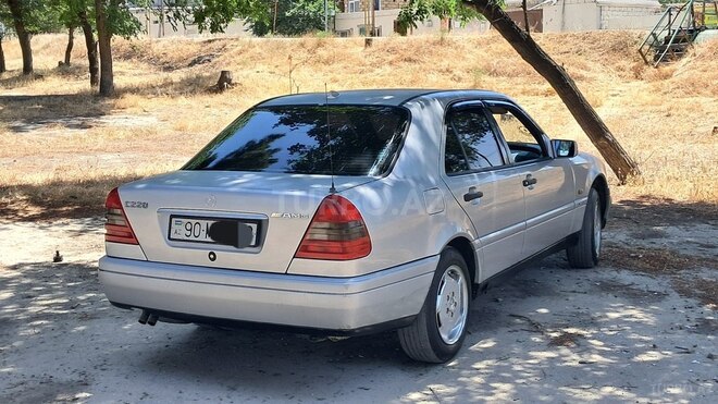 Mercedes C 220 1994, 290,000 km - 2.2 л - Bakı