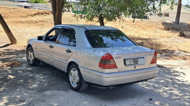 Mercedes C 220 1994, 290,000 km - 2.2 л - Bakı