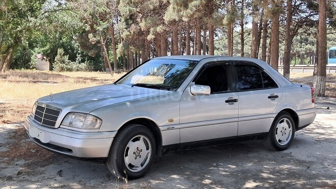 Mercedes C 220 1994, 290,000 km - 2.2 л - Bakı