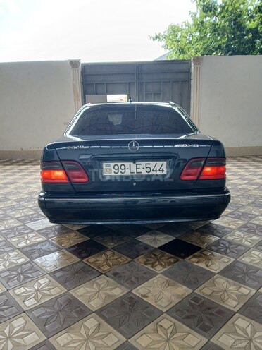 Mercedes E 320 2000, 401,370 km - 3.2 л - Şəmkir