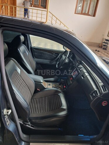 Mercedes E 320 2000, 401,370 km - 3.2 л - Şəmkir