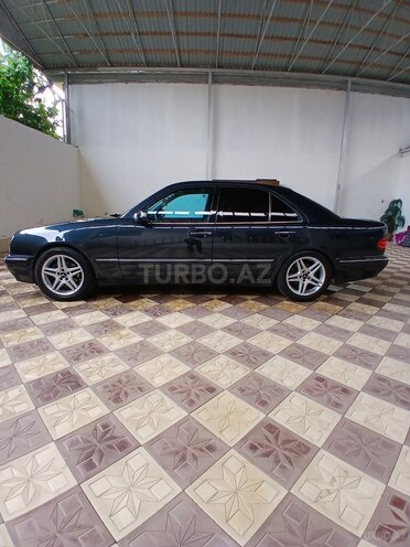 Mercedes E 320 2000, 401,370 km - 3.2 л - Şəmkir