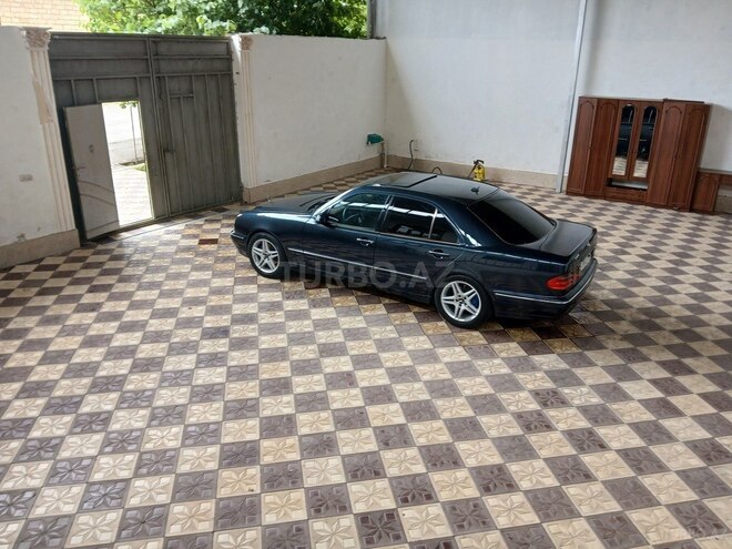 Mercedes E 320 2000, 401,370 km - 3.2 л - Şəmkir
