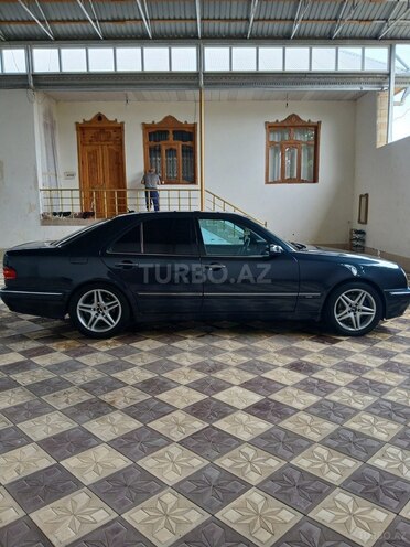Mercedes E 320 2000, 401,370 km - 3.2 л - Şəmkir