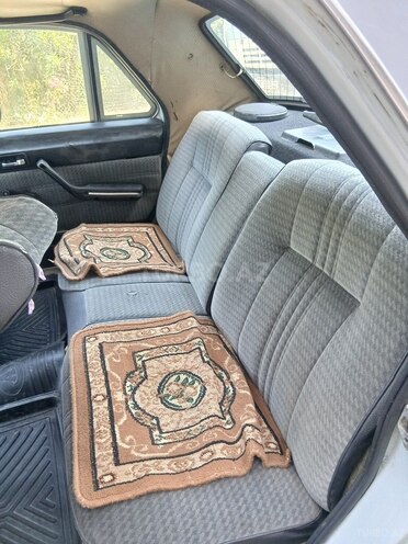 GAZ 3102 1992, 420,000 km - 2.4 l - Astara