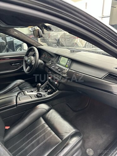 BMW M5 2012, 70,000 km - 4.4 l - Bakı