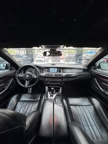 BMW M5 2012, 70,000 km - 4.4 l - Bakı
