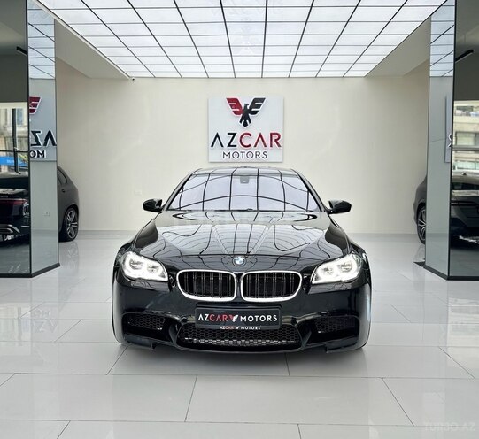BMW M5 2012, 70,000 km - 4.4 l - Bakı